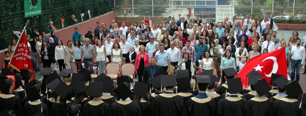 Eresin Liseleri bu sene de onlarca öğrenciyi üniversiteye uğurladı