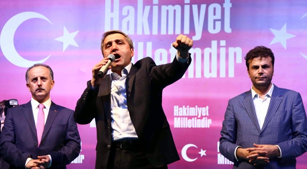 Bağcılarlılar ‘Demokrasi Nöbeti' sürdürüyor