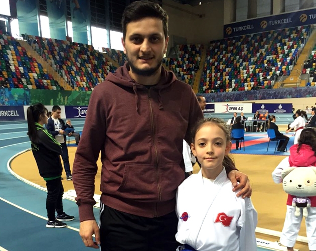 İhlas Koleji sporcusu Elif Şişmanoğlu'ndan büyük başarı 