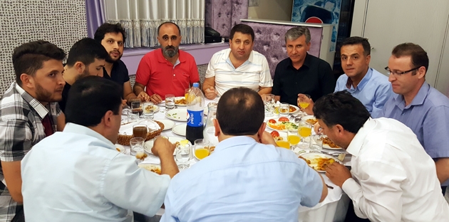 AK Parti Bahçelievler STK’larla iftar yemeğinde buluştu