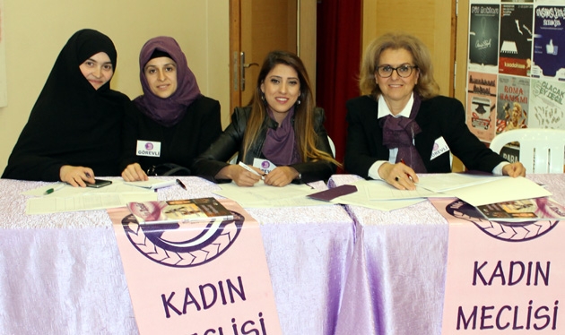 Uzman Cem Yılmaz Bahçelievler’de kadınlara kadınları anlattı