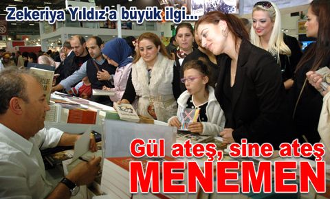 Zekeriya Yıldız'a TÜYAP'ta büyük ilgi