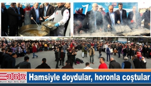 10.Geleneksel Hamsi Şöleni’nde 3 ton balık tüketildi