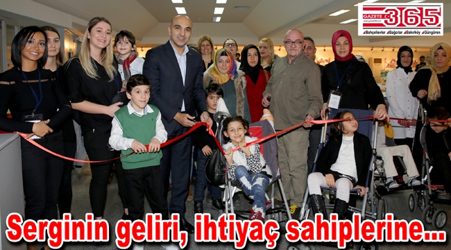 ‘Serebralpalsili Çocuklar Fotoğraf Sergisi’ Bakırköy'de açıldı