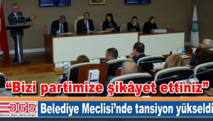 AK Partili ve CHP’li belediye meclis üyelerinin ‘ispiyon’ tartışması…
