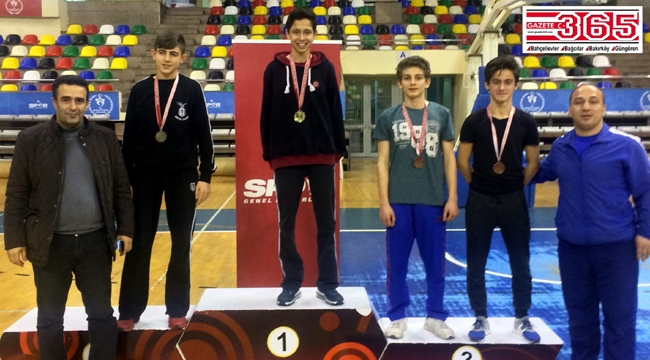 İhlas Koleji öğrencisi güreşte İstanbul şampiyonu…