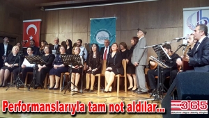 TÜKODER'in kurduğu THM korosu ilk konserini verdi