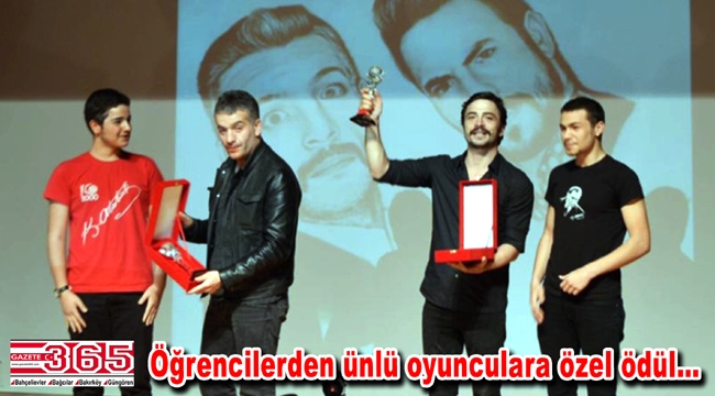 Ahmet Kural ve Murat Cemcir’i “Yılın En İyi Komedyeni” seçtiler