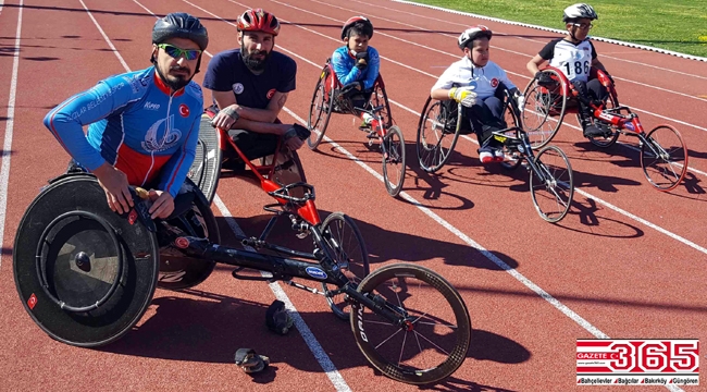 Antalya'daki şampiyonaya Bağcılarlı sporcular damgasını vurdu