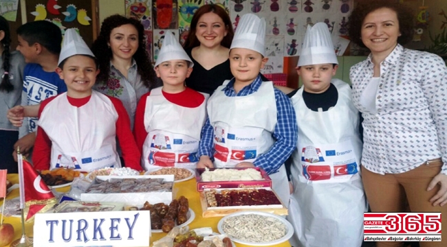 Bahçelievlerli öğrenciler Türk lezzetlerini Slovakya’ya taşıdı