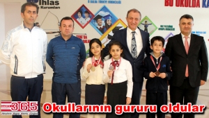 İhlas Koleji öğrencisi teniste İstanbul şampiyonu oldu 