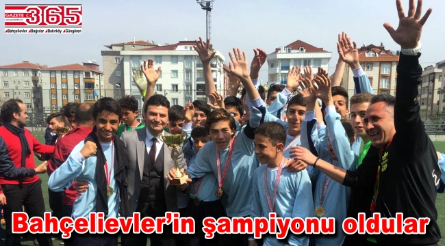 Kupayı Bahçelievler Dr.Refik Saydam Ortaokulu evine götürdü