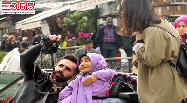 Engelli fotoğraf sanatçısı adayları tarihi mekanları görüntüledi