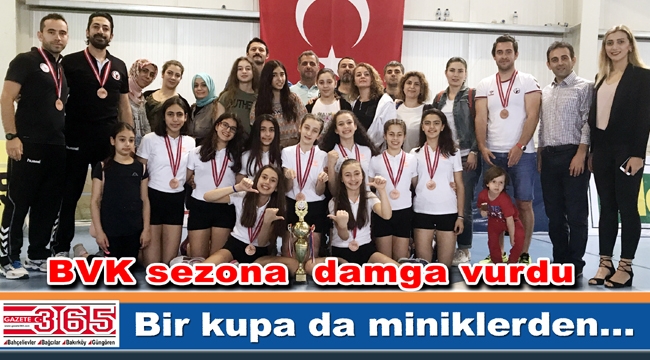 Bahçelievler Voleybol Kulübü miniklerde Türkiye 3'ncüsü oldu