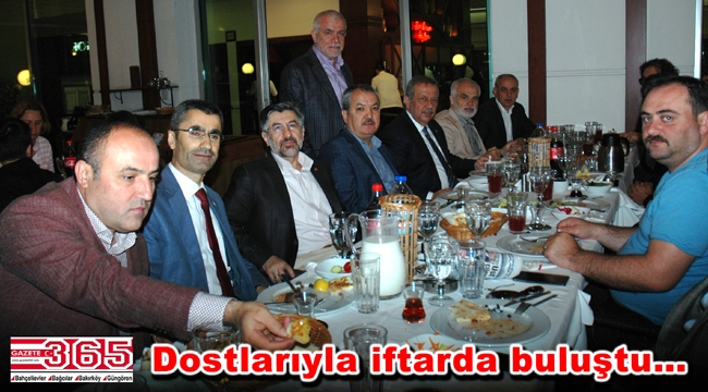 Ali Bekgöz'ün geleneksel iftarına ilgi büyüktü