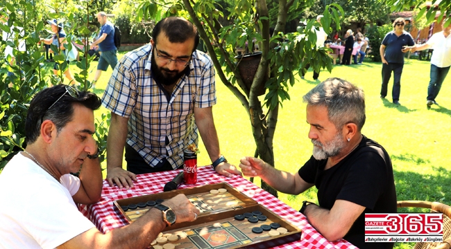 Yerel Gazeteciler piknik yaptılar, doyasıya eğlendiler