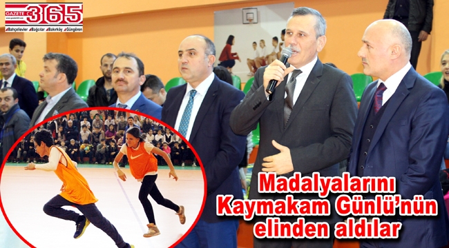 Bakırköy'deki 'Geleneksel Çocuk Oyunları' müsabakaları sonuçlandı