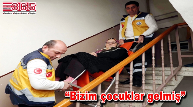 Ambulans ekibi hastalarla aile gibi oldu