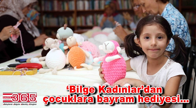 Bağcılarlı kadınlar tığlarıyla mutluluk ördüler