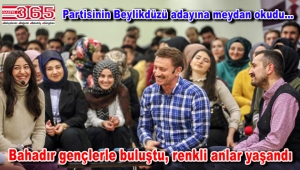 AK Parti'nin Bahçelievler Adayı Hakan Bahadır gençlerle canlı yayında buluştu