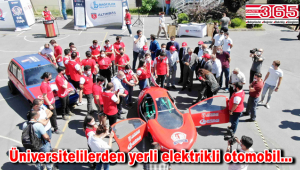 Bağcılar’da üniversite öğrencileri, EVA-2 adlı yerli elektrikli otomobili tanıttı