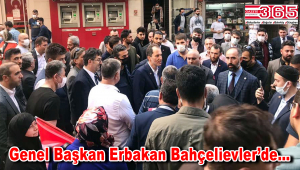 Yeniden Refah Partisi Genel Başkanı Fatih Erbakan Bahçelievler'de esnafla kucaklaştı
