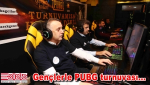 Lokman Çağırıcı, gençlerle PUBG oynadı