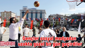 Bağcılar'da gençler sosyal medyayı bırakıp sosyal meydana indi