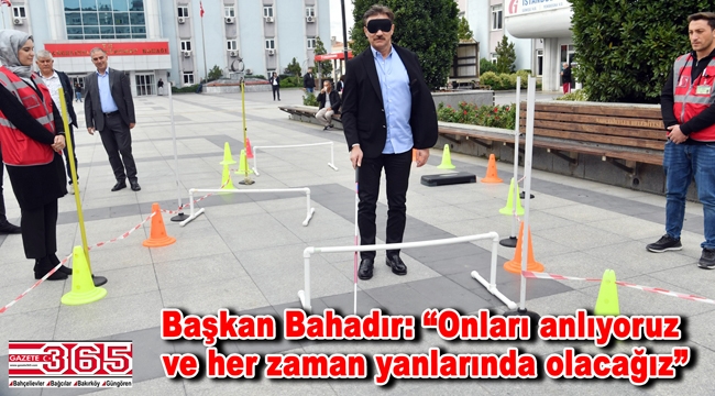 Bahçelievler'de Beyaz Baston Empati Etkinliği düzenlendi