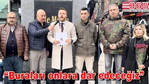 Zafer Partisi Bahçelievler Teşkilatı şehitlerimiz için Atatürk anıtına karanfil bıraktı!