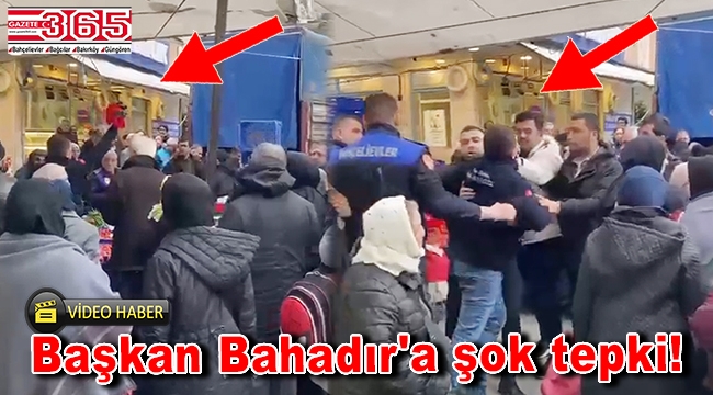 Eski personeli Başkan Hakan Bahadır'a dansöz kıyafeti fırlattı!