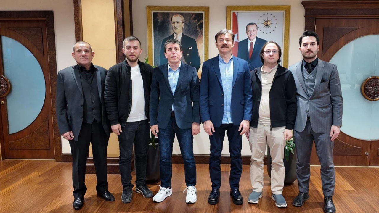 Halili Köyü Derneği’nden Başkan Bahadır’a ziyaret