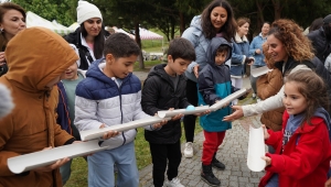 Anneler ve çocukları doğada eğlendi