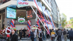 Uzunlar Peynircilik'in yeni şubesi Şirinevler'de açıldı