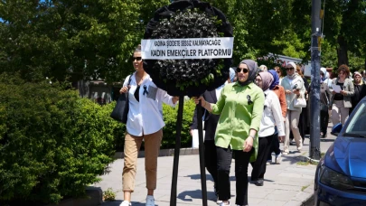 Kadın Emekçileri Platformu'ndan CHP’ye siyah çelenk