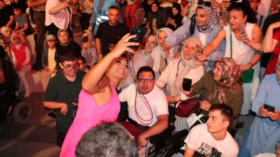 Demet Akalın, Bahçelievler'i salladı