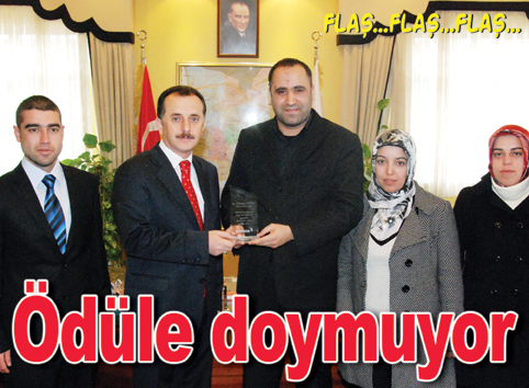 2009 Yılın Belediye Başkanı ödülünü aldı