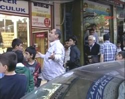Bağcılar'da 3 kilo altını alıp kaçtılar