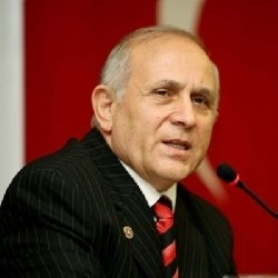 Bahçelievlerlileri güldürdü; &#8220;Yumurtadan sonra saçım çıktı&#8221;