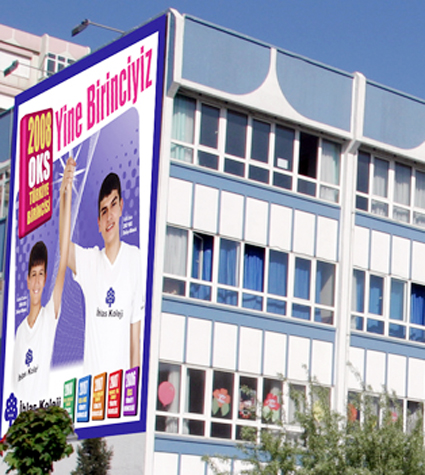 İhlas Koleji Beyaz Bayrakları toplamaya devem ediyor