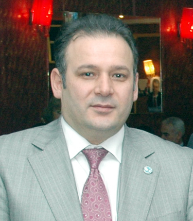 DİŞ HEKİMİ TUGAY ÇAPUN HANGİ PARTİDEN ADAY?..
