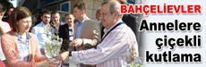 Annelere çiçekli kutlama