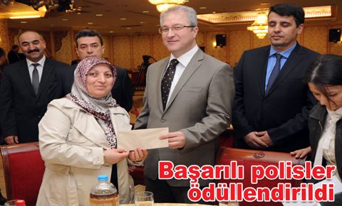 Üstün başarı gösteren polisler ödüllendirildi