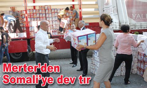 Türk Kızılayı Merter Şubesi’nden bir tır dolusu yardım
