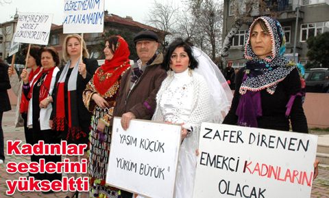 CHP’li kadınlar 8 Mart’ta seslerini yükselttiler