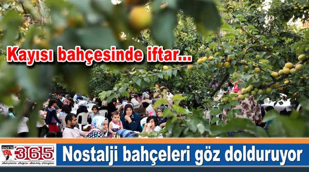 Bağcılar'da, nostalji bahçelerinde iftar keyfi