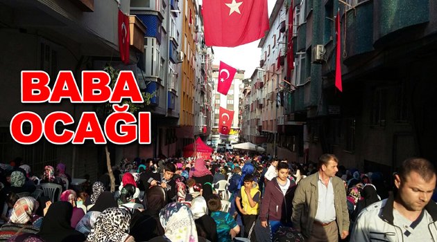 Bahçelievlerliler şehidin baba evine aktı…