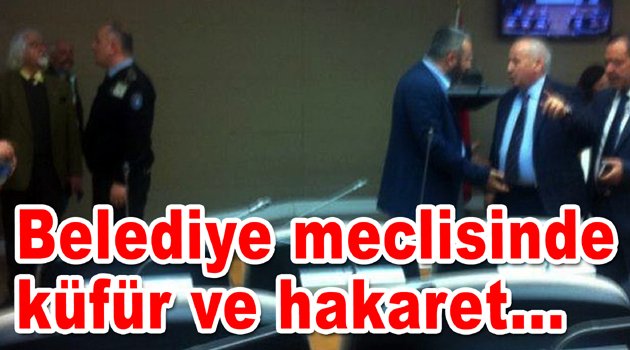 Meclis üyeleri ve gazeteciler arasında gerginlik...