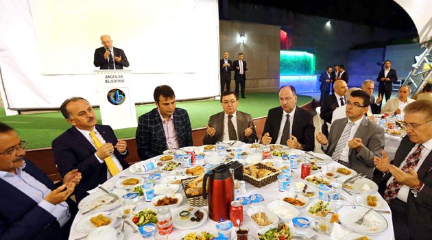 Belediye Başkanı Lokman Çağırıcı ilçe protokolüne iftar verdi