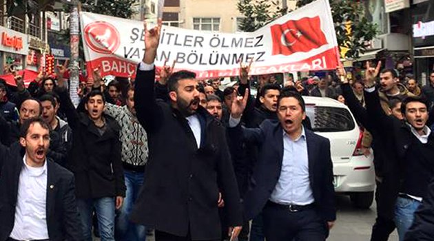 Fırat Çakıroğlu için sloganlar atarak, yürüdüler